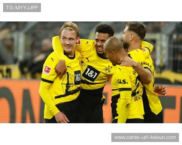 巴萨在下半场通过团队配合反超比分，主场欢腾